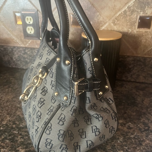 Dooney & Bourke tote - Picture 3 of 6